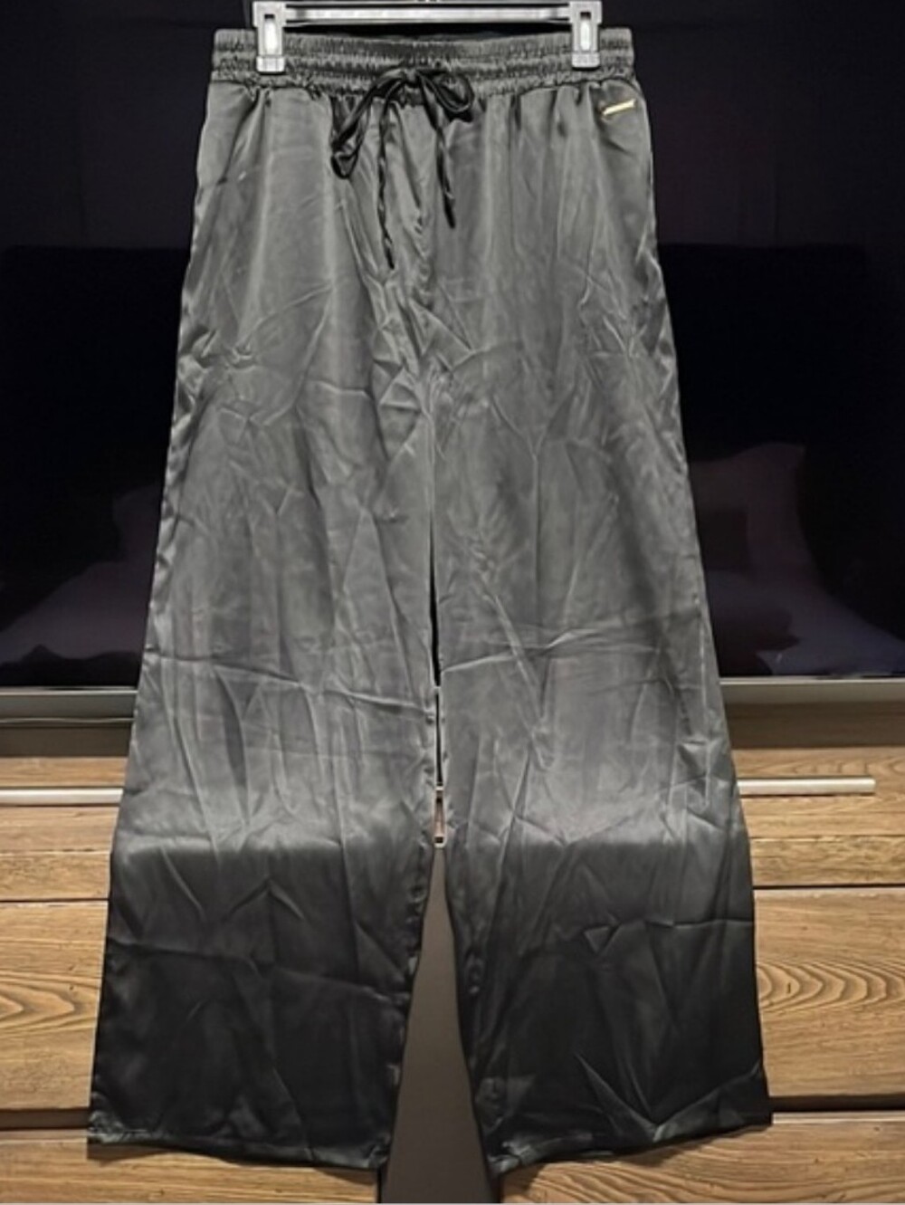 BCBGMaxAzria -Black Satin Feel Wide-Leg Pants